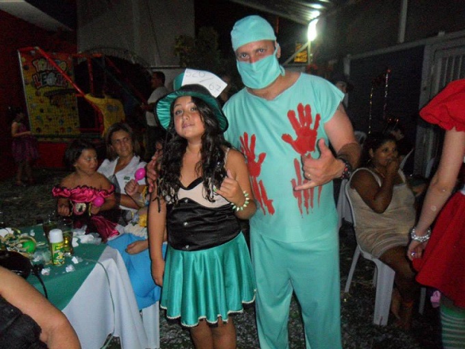 Chapeleira Maluca Verde e Medico Halloween